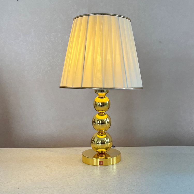 آباژور رومیزی مدل NHM -678GOLD- 28