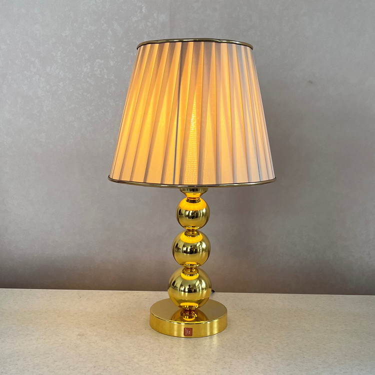 آباژور رومیزی مدل NHM -678GOLD- 28