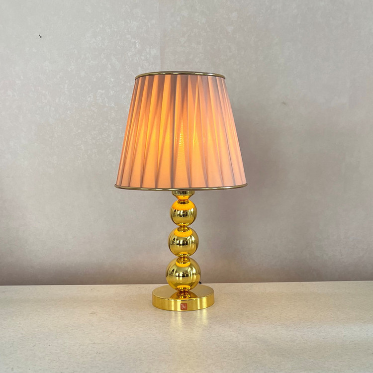 آباژور رومیزی مدل NHM -678GOLD- 28